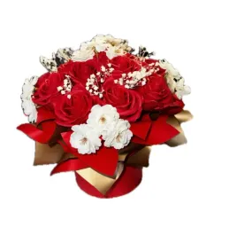 flowerbox-kwiaty-mydlane-bukiet-kwiatow-wieczne-roze