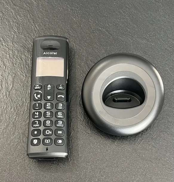 telefon-bezprzewodowy-dect-alcatel-e260-czarny-marka-alcatel