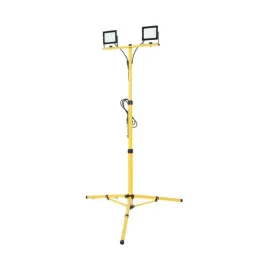 statyw-z-naswietlaczami-led-halogen-2x100w-3m