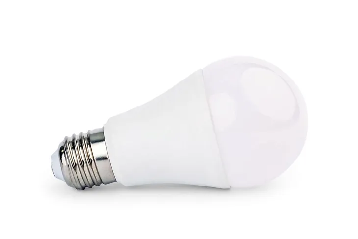 zarowka-led-e27-10w-barwa-neutralna-minimalna-liczba-cykli-wlaczen-wylaczen-15000