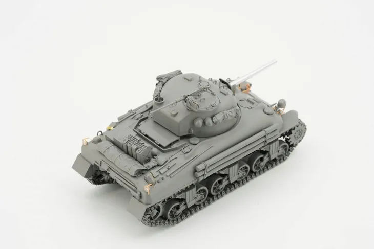 czolg-sherman-m4a1-mid-model-bt-047-border-model-sherman-m4a1-mid