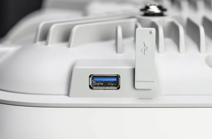 lancom-lx-7500-bialy-obsluga-poe