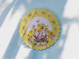 serwetka-wielkanocna-z-kurczaczkami-dekoracja-stolu-wielkanoc-do-koszyka