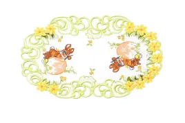 serwetka-wielkanocna-haftowana-zajaczek-pisanki-azurowa-dekoracja-stolu