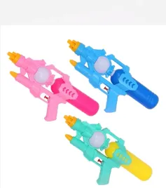 pistolet-na-wode-ze-zbiornikiem-39-cm