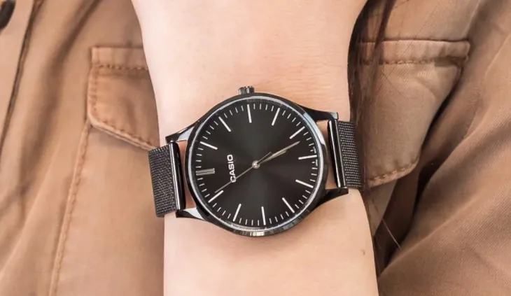 casio-zegarek-meski-mtp-1384d-7avef-ksztalt-koperty-okragla