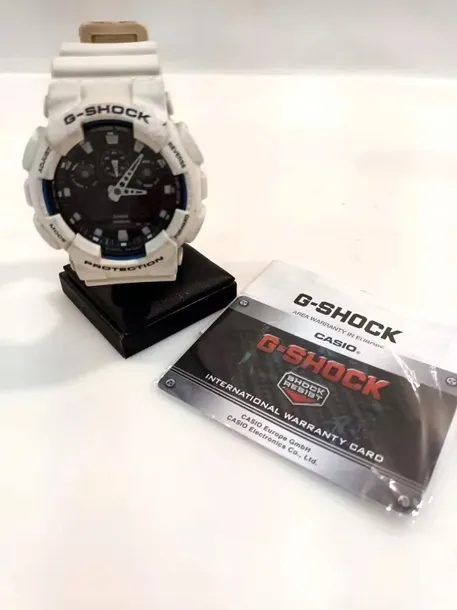 zegarek-casio-g-shock-ga-100b-4aer-material-koperty-tworzywo-sztuczne