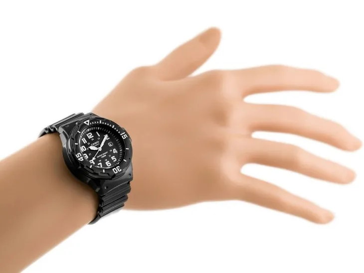 zegarek-casio-lrw-200h-1bvdf-wodoszczelnosc-100m-wr100