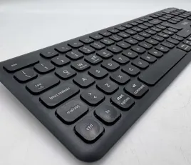 trust-vaiya-bezprzewodowa-klawiatura-bluetooth-24-ghz-wloski-uklad-qwerty