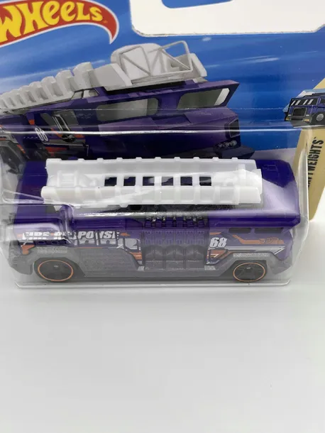 autko-samochodzik-hot-wheels-5-alarm-marka-hot-wheels