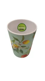 kubek-z-melaminy-wlokna-bambusowego-szklanka-owoce-banan-granat