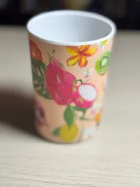 kubek-z-melaminy-wlokna-bambusowego-szklanka-owoce-cytryna-granat