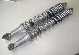 motorynka-romet-amortyzatory-teleskopy-tyl-chrom