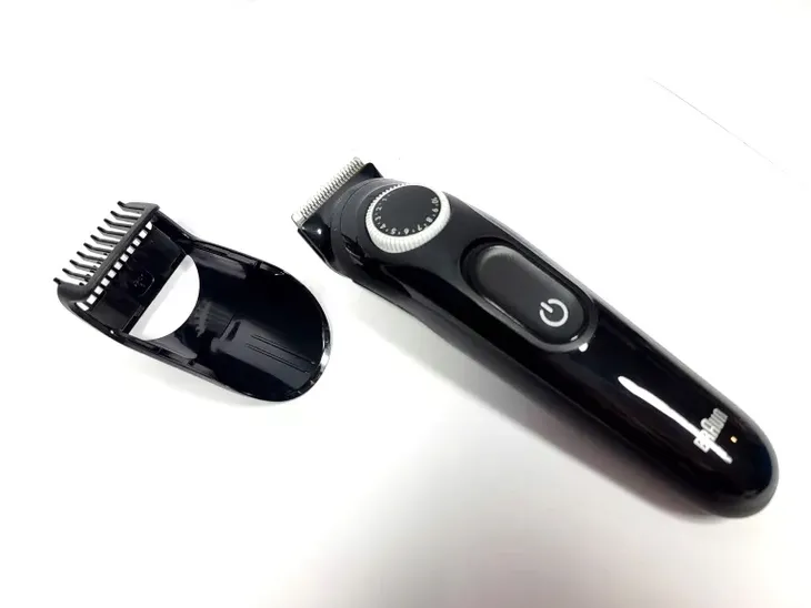 golarka-braun-series-3-zasilanie-akumulatorowe