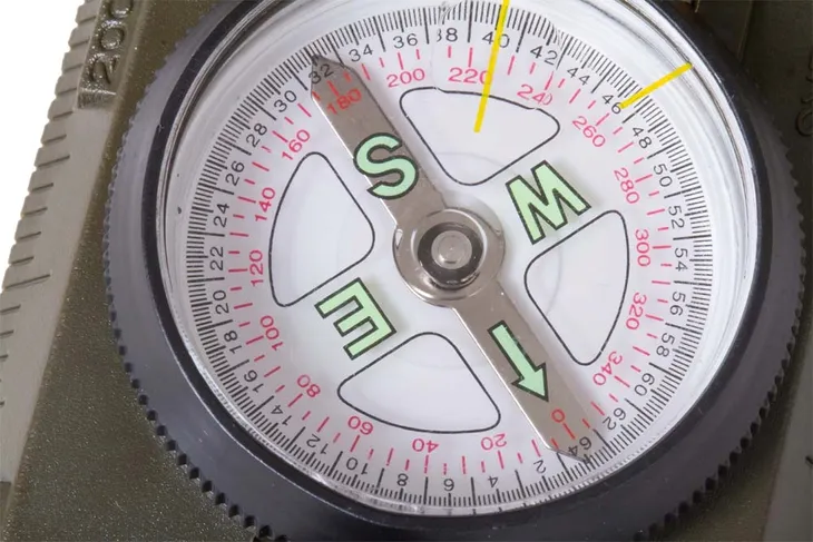kompas-levenhuk-dc65-stan-nowy-cechy-dodatkowe-brak