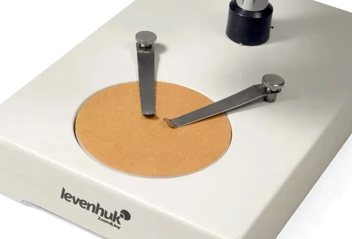 mikroskop-levenhuk-2st-marka-levenhuk