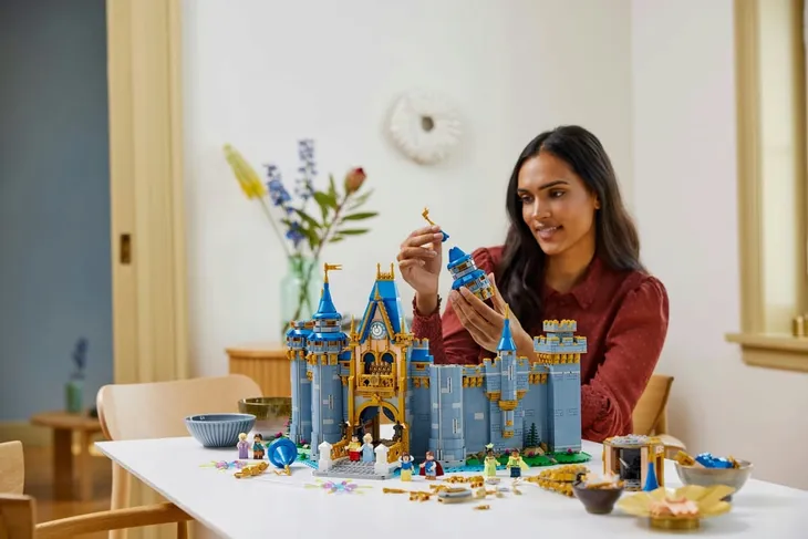lego-disney-castle-43222
