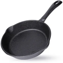 patelnia-zeliwna-litina-16-cm