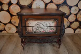 stylowa-komoda-retro-z-obrazem-2-szuflady-metalowy-stelaz-drewno-wyjatkowa