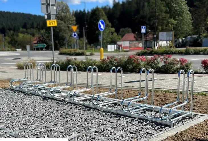 stojak-na-rowery-rad-8-stan-nowy