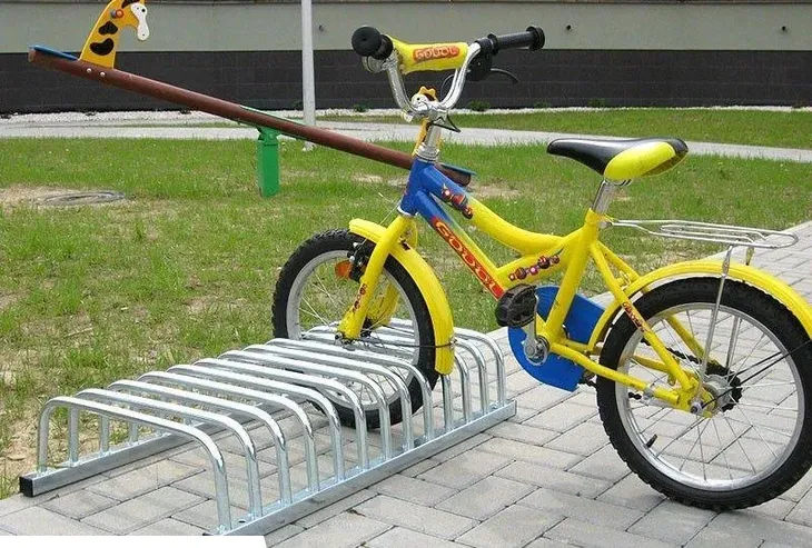 stojak-rowerowy-puchatek-stan-nowy-plec-nie-dotyczy
