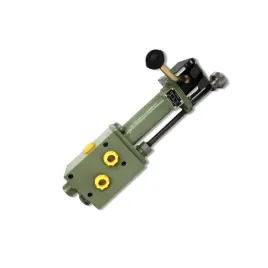 rozdzielacz-pod-siedzenie-podnosnika-c330-c328