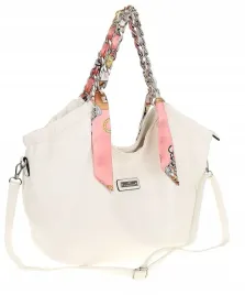 torebka-damska-worek-shopper-a4-pojemna-na-ramie-z-lancuszkiem-ch2213-biala
