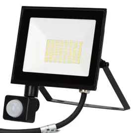 naswietlacz-30w-2700lm-halogen-led-z-czujnikiem-pir-4k-neutralny-ip65