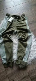 nowe-spodnie-dresowe-nike
