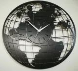 zegar-scienny-mapa-swiata-marka-kornik