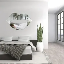 lustro-akrylowe-czerwone-usta