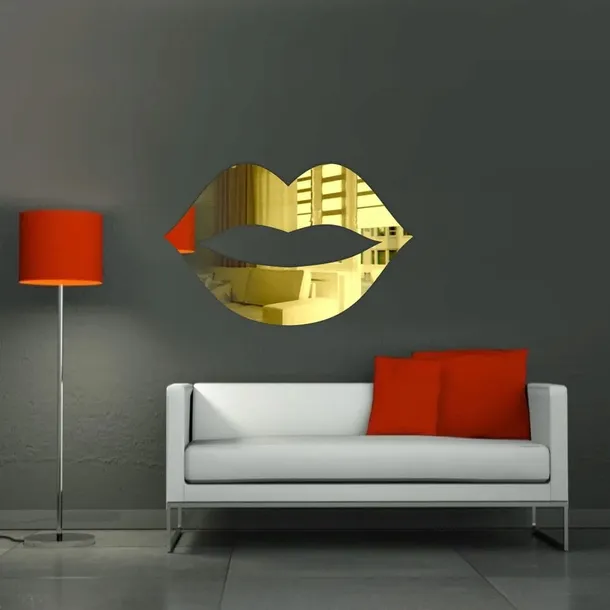 lustro-akrylowe-czerwone-usta-wykonanie-gotowe