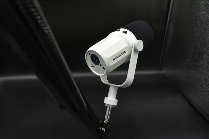 mikrofon-komputerowy-dynamiczny-studyjny-astrobyte-pulsar-xlr-usb-ramie-stan-nowy-kod-producenta-astrobyte-pulsar