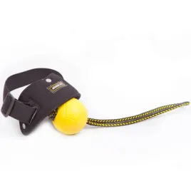 wyrzutnik-do-pilki-pod-pache-dla-przewodnika-psa