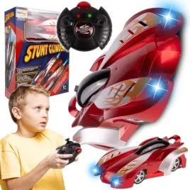 samochod-jezdzacy-po-scianach-auto-wyscigowka-na-pilota-zdalnie-sterowane