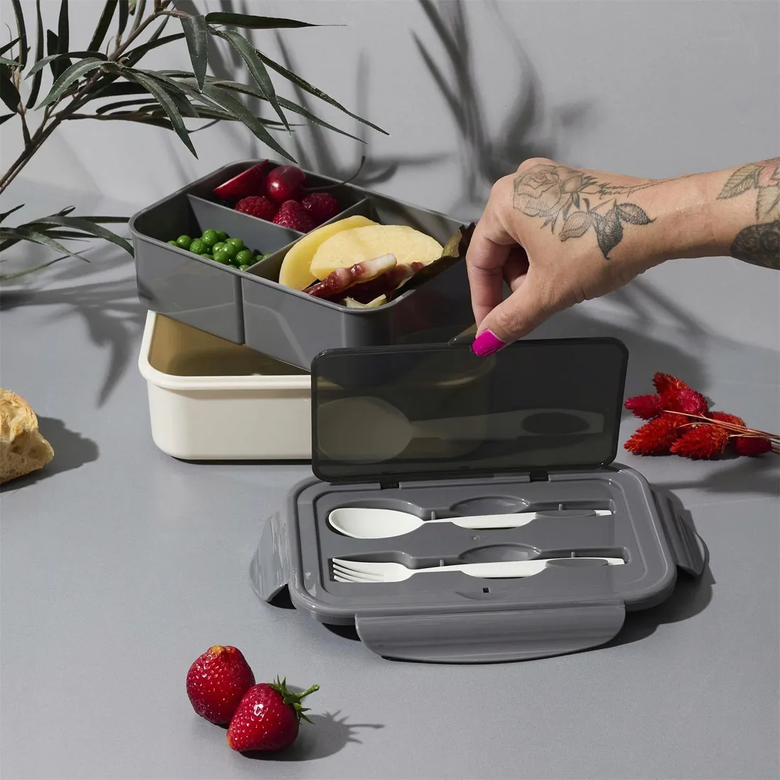 lunch-box-single-ze-sztuccami