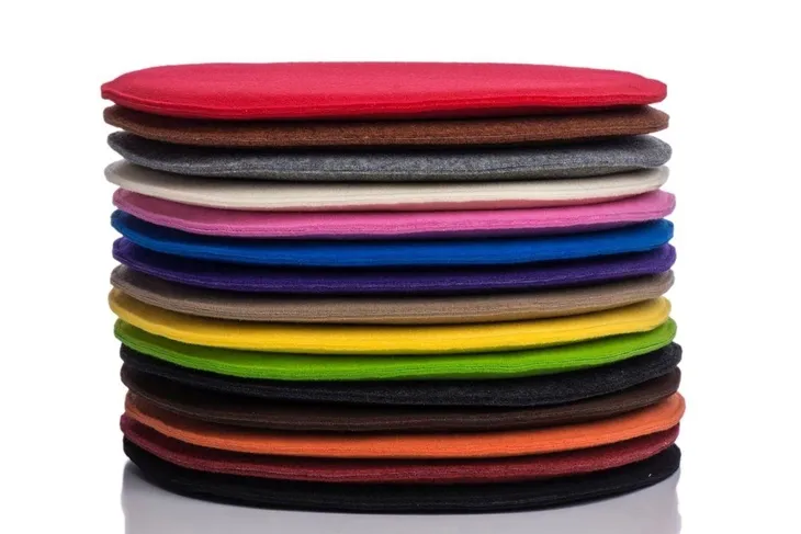 okragla-poduszka-na-krzeslo-material-wypelnienia-pianka