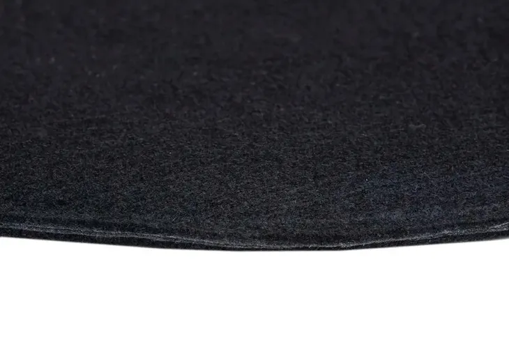 okragla-poduszka-na-krzeslo-marka-intesi