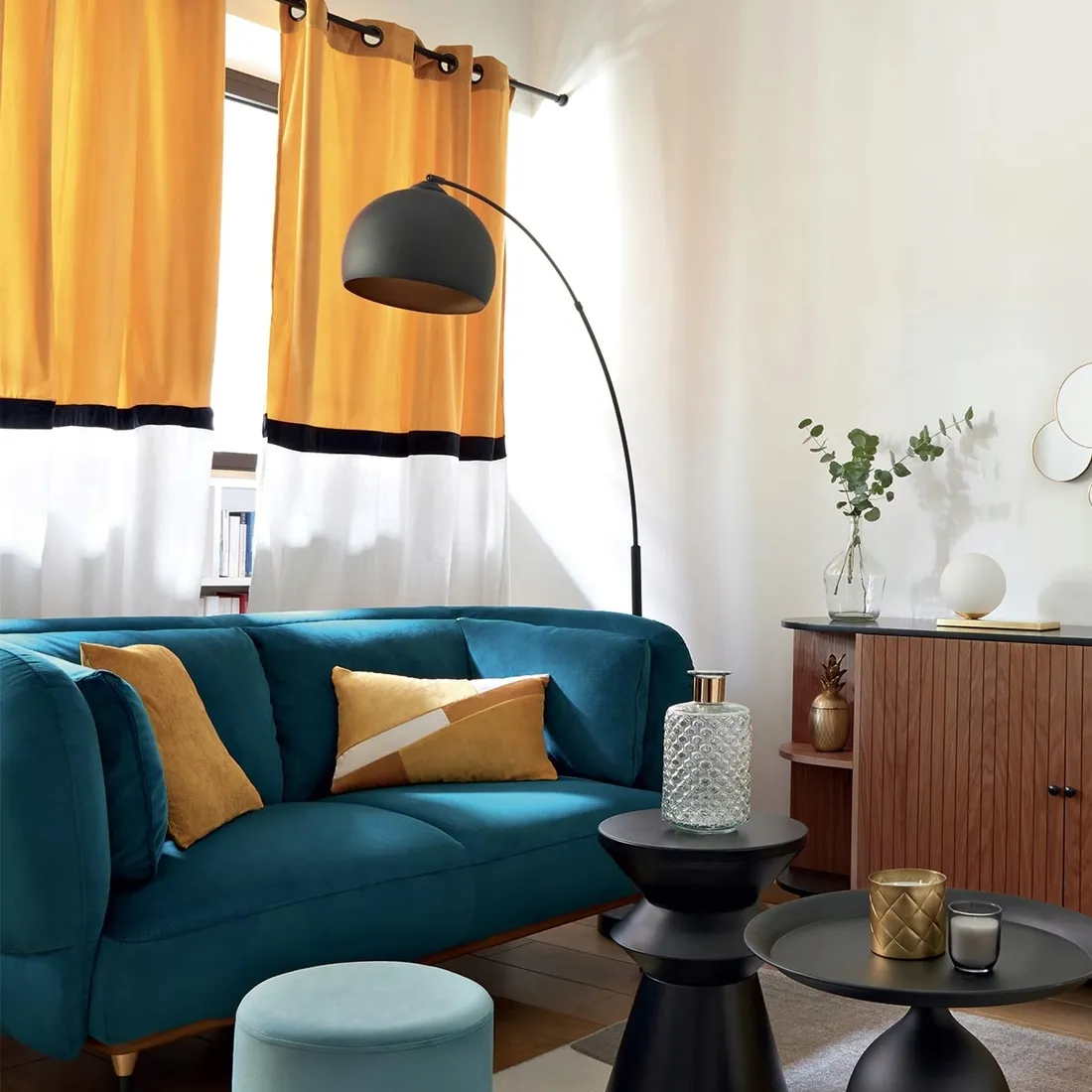 lampa-podlogowa-hyto-czarna-stan-nowy