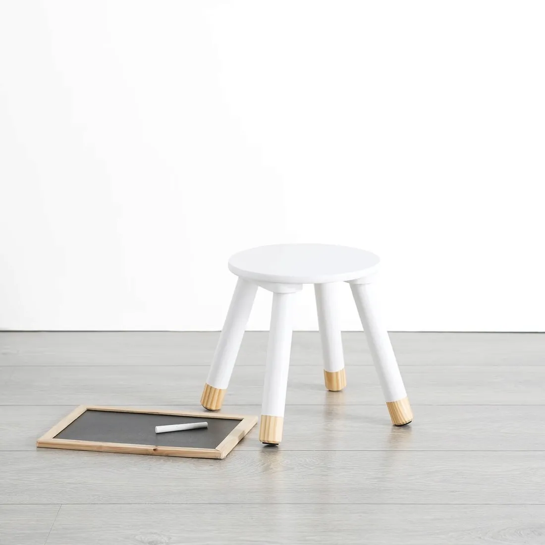 taboret-dzieciecy-douceur-bialy