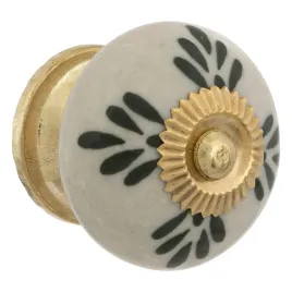 dekoracyjne-uchwyty-or-galki-do-mebli-dayana