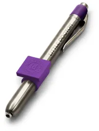 latarka-diagnostyczna-little-doctor-ld-v09-fioletowa