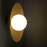 bezowy-kinkiet-1xg9-led-mleczny-szklany-klosz-nowoczesna-lampa-scienna-loft-kolekcja-slate