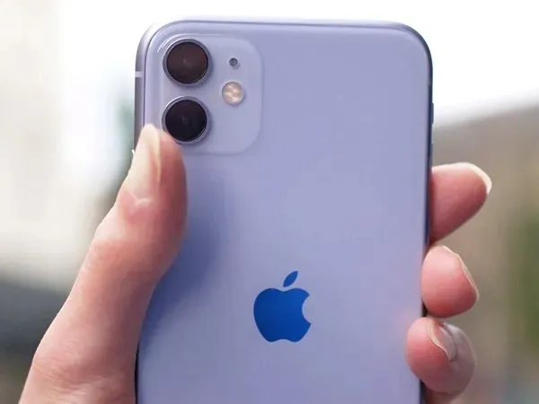 smartfon-apple-iphone-11-64gb-outlet-kolory-rozdzielczosc-ekranu-px-828-x-1792-px
