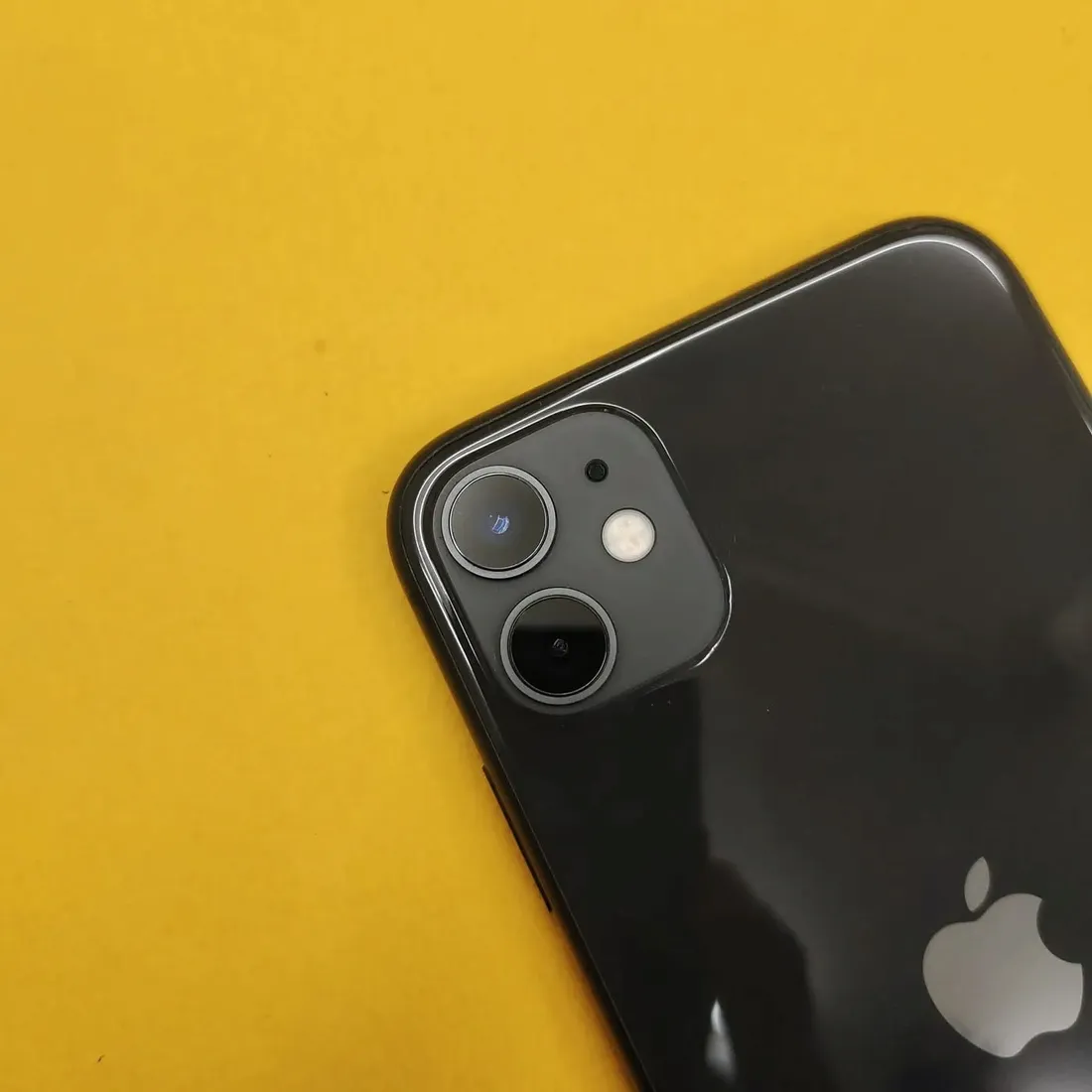 smartfon-apple-iphone-11-64gb-outlet-kolory