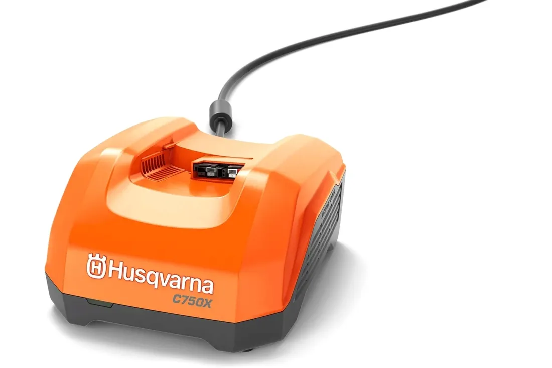 ladowarka-40-c750x-husqvarna