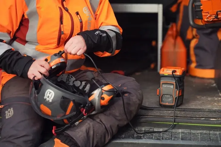 ladowarka-40-usb150x-usb-c-stan-nowy-kod-producenta-970722501