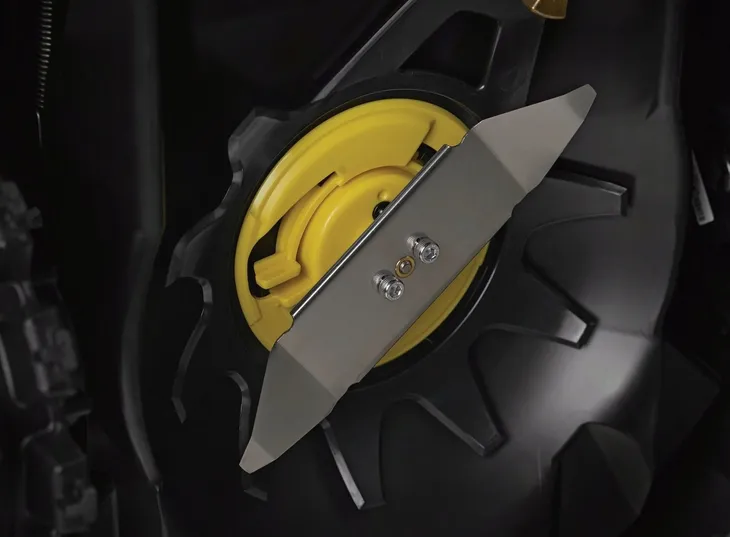 robot-koszacy-kosiarka-robomow-rt700-stan-nowy-marka-robomow