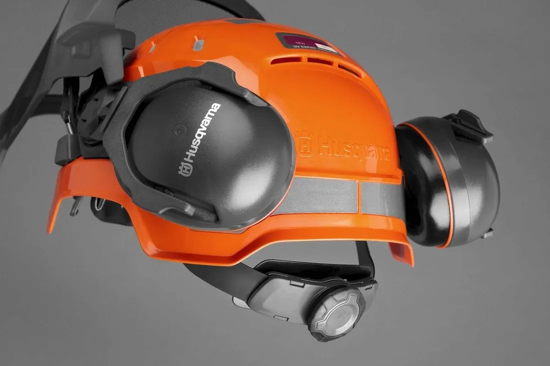 kask-lesny-husqvarna-technical
