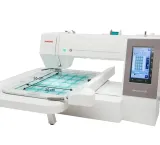 janome-mc550e-hafciarka-program-artistic-jr-kolor-dominujacy-bialy